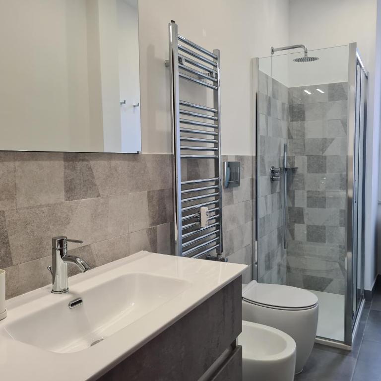 Nox Romana Apartments - Vatican - Threeroom Apt with 2 Bathroom - Two-Bedroom House - 12