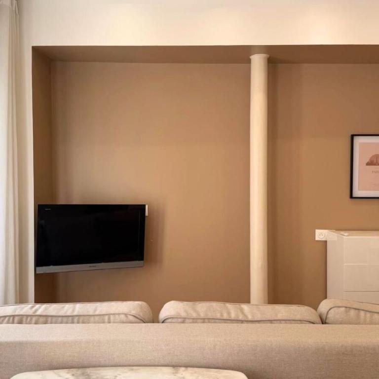MyModernLittleParis - Haussmann Renovated Apartments with Private Balconies and Elevator - PARIS Rivoli Châtelet Les Halles - Appartement 1 Chambre Deluxe - Vue sur Ville - 19