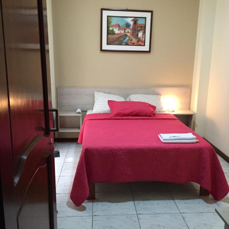 Hostal Gazu - Habitación Cuádruple Confort - 8