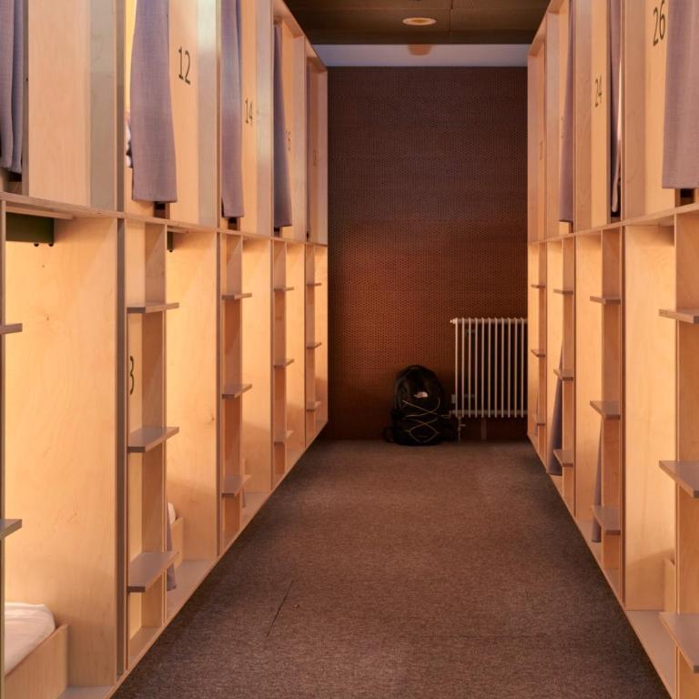 Green Marmot Capsule Hotel Genève - Self check-in - Upper Capsule - 4