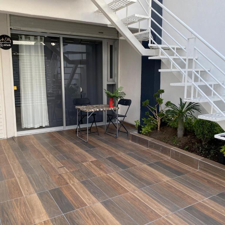Work & Sport Suites - One-Bedroom Apartment - 6