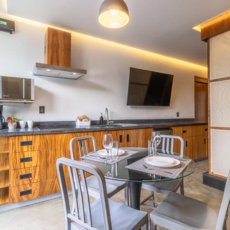Zielo Londres ,Modern Stay with AC & Rooftop Terrace - Suite Junior con balcón - 5