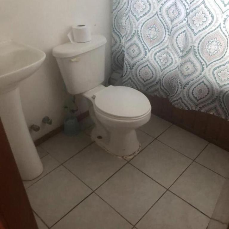 MamiKiki Pangui - Three-Bedroom House - 12