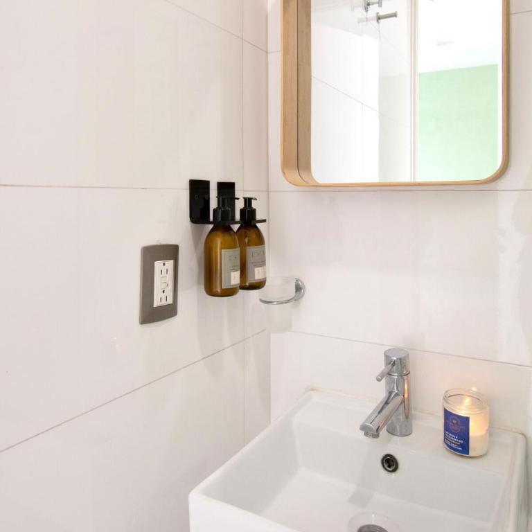 Casa Ha A Soulful 7Br Home w Rooftop, Condesa - Apartamento - 90