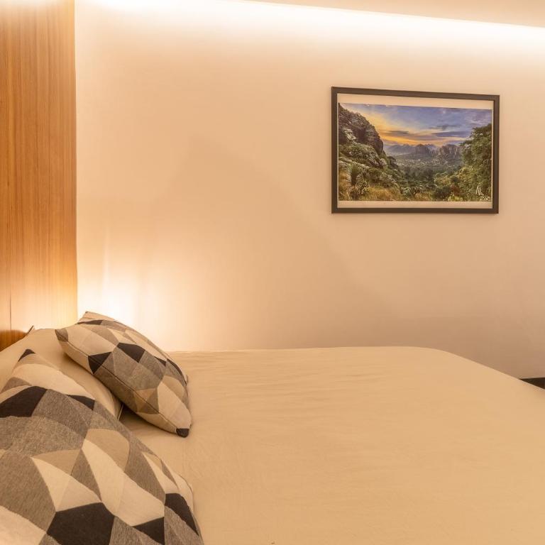 Zielo Londres ,Modern Stay with AC & Rooftop Terrace - Apartamento Deluxe de 2 dormitorios con balcón - 1