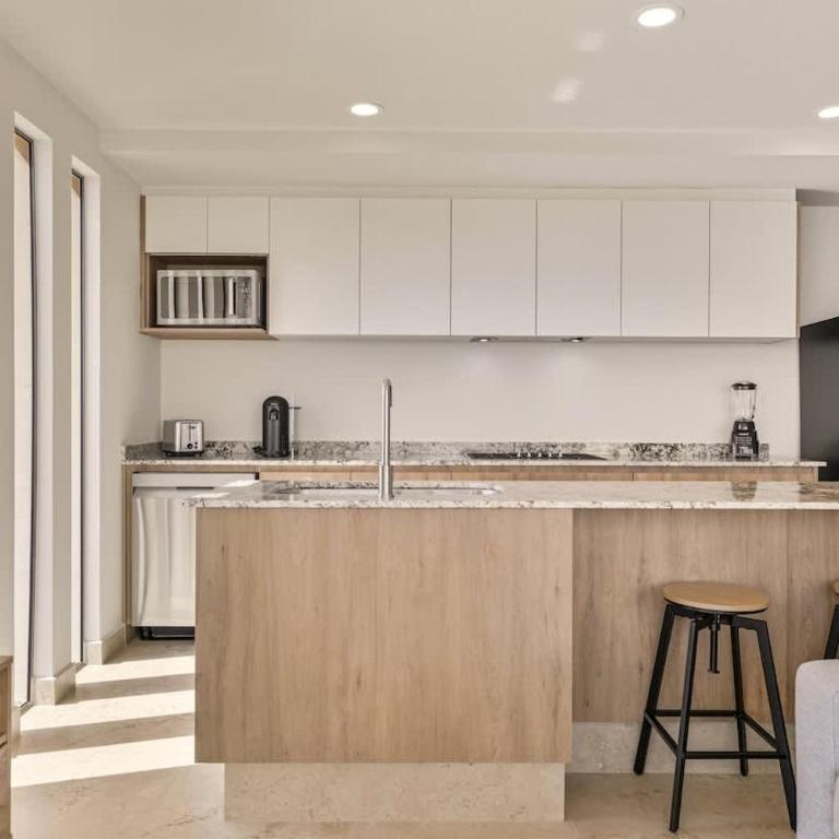 Modern 2BR with Stunning Arch and Sunset Views - Apartamento - 4