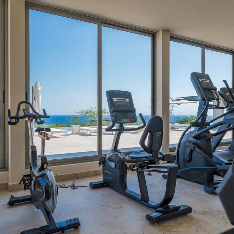 Modern 2BR with Stunning Arch and Sunset Views - Apartamento - 22