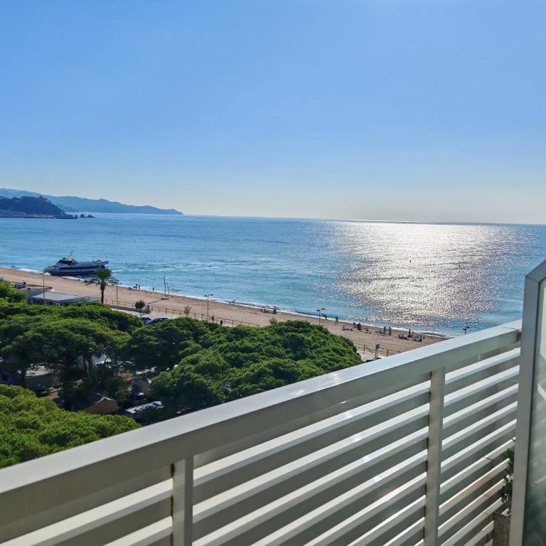 Seafront apartment S'Abanell Central Park with pool - Apartamento de 3 dormitorios - 23