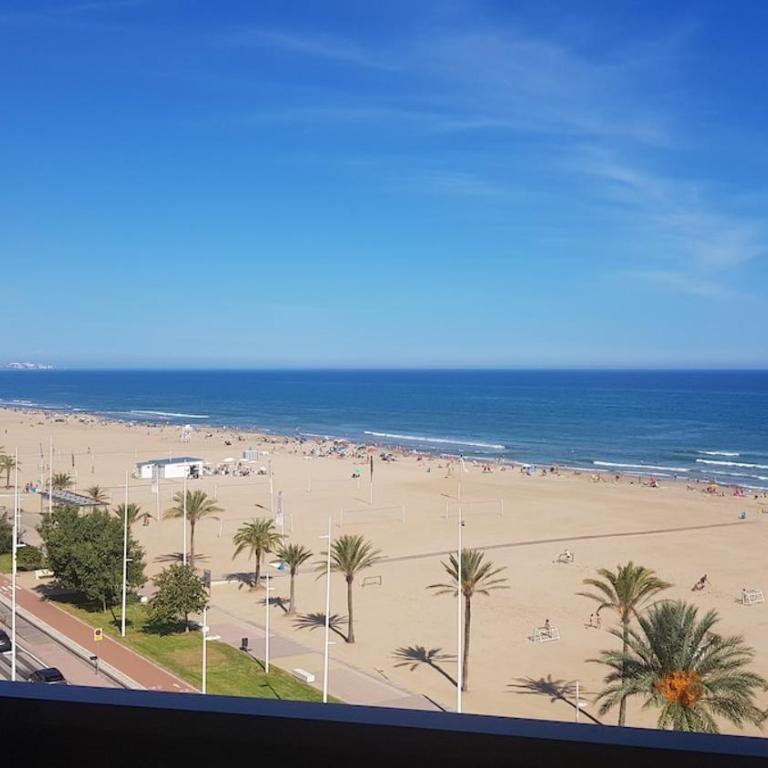 Magnifico piso en primera línea de playa - Apartamento - 11