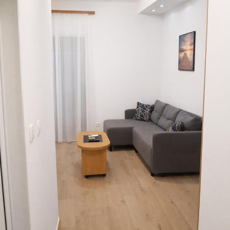 Wendy - One-Bedroom Apartment with Terrace - 7