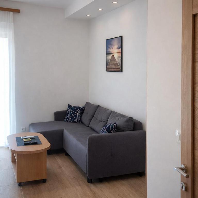 Wendy - One-Bedroom Apartment with Terrace - 22