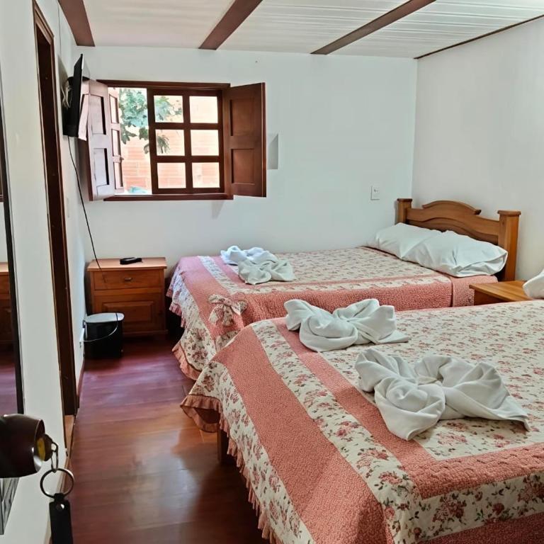 Casona Antonio Ricaurte H&P - Comfort Quadruple Room - 1