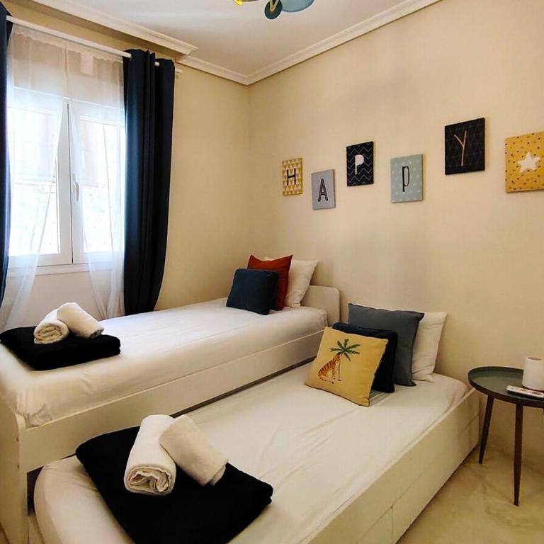 Alma Suites en Plaza Virgen del Mar, pleno centro de Almería con 3 dorm y vistas - Apartamento de 3 dormitorios con vistas al parque - 17