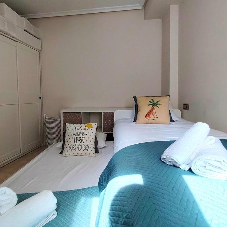 Alma Suites en Plaza Virgen del Mar, pleno centro de Almería con 3 dorm y vistas - Apartamento de 3 dormitorios con vistas al parque - 19