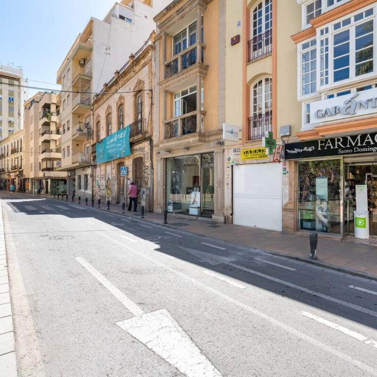 Alma Suites en Plaza Virgen del Mar, pleno centro de Almería con 3 dorm y vistas - Apartamento de 3 dormitorios con vistas al parque - 26