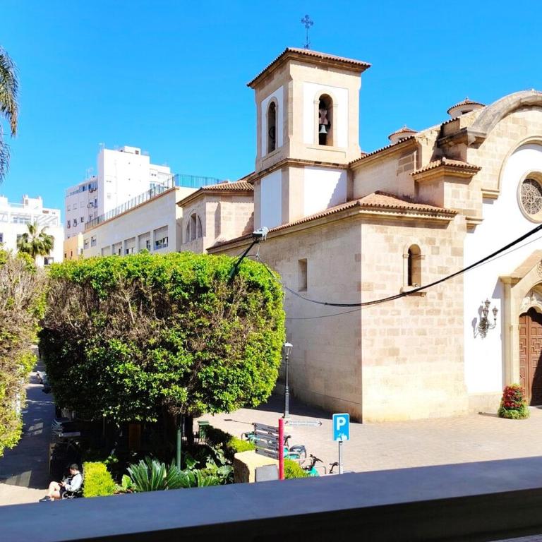 Alma Suites en Plaza Virgen del Mar, pleno centro de Almería con 3 dorm y vistas - Apartamento de 3 dormitorios con vistas al parque - 28