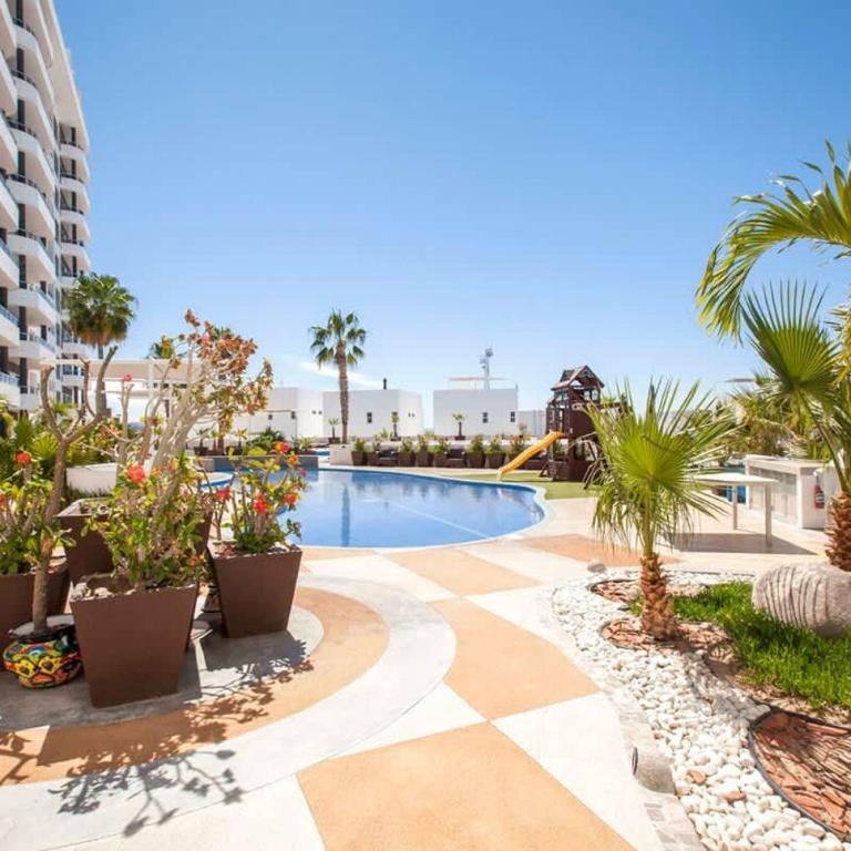 7th-floor incredible ocean view 2 pools - Apartment - 33
