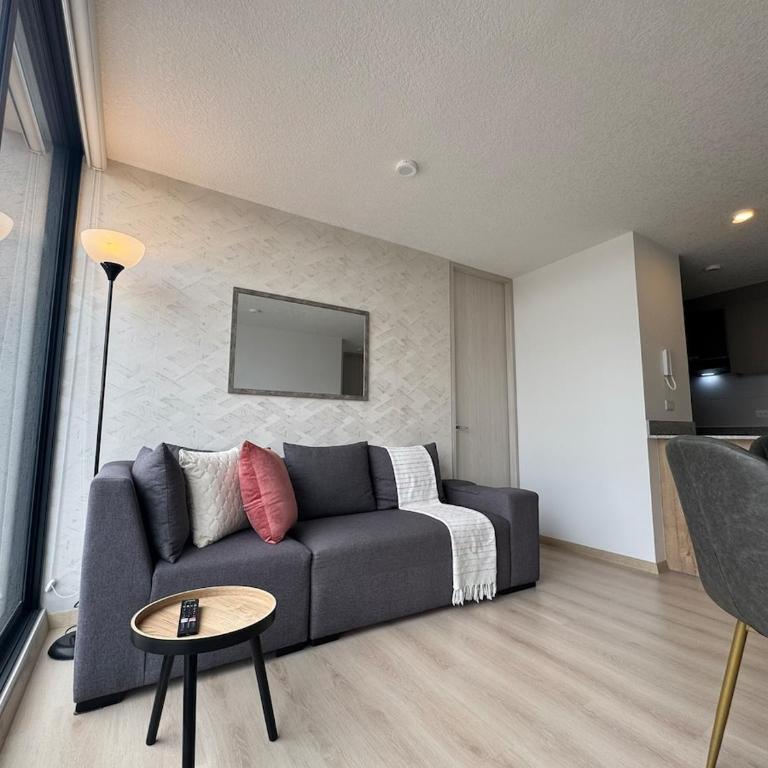 Apartamento Cerca a Embajada Americana y Solca en Centro Norte GYM - Two-Bedroom Apartment - 1