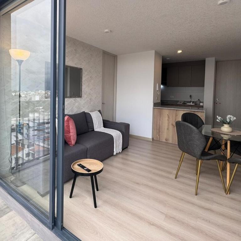 Apartamento Cerca a Embajada Americana y Solca en Centro Norte GYM - Two-Bedroom Apartment - 3