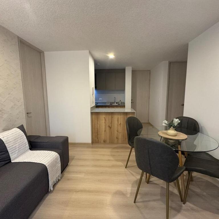 Apartamento Cerca a Embajada Americana y Solca en Centro Norte GYM - Two-Bedroom Apartment - 26