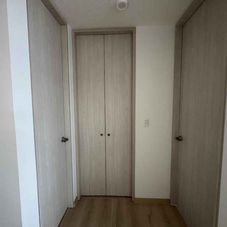 Apartamento Cerca a Embajada Americana y Solca en Centro Norte GYM - Two-Bedroom Apartment - 43