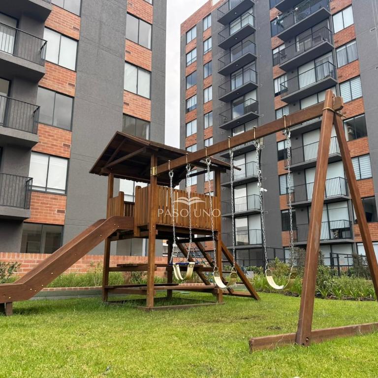 Apartamento Cerca a Embajada Americana y Solca en Centro Norte GYM - Two-Bedroom Apartment - 49