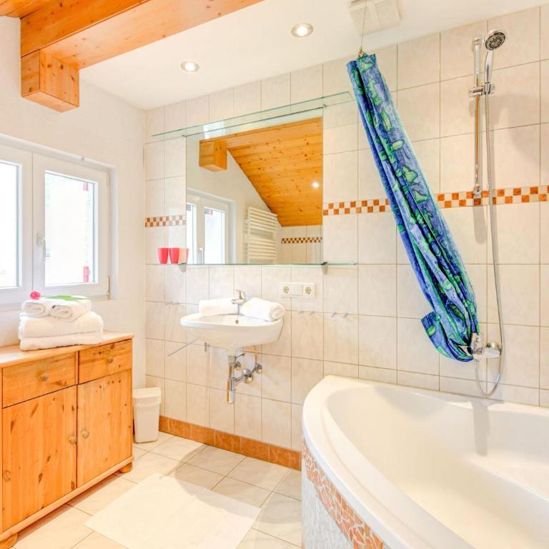 Chalet in Montafon near Ski Lifts - Ferienhaus mit 10 Schlafzimmern - 35