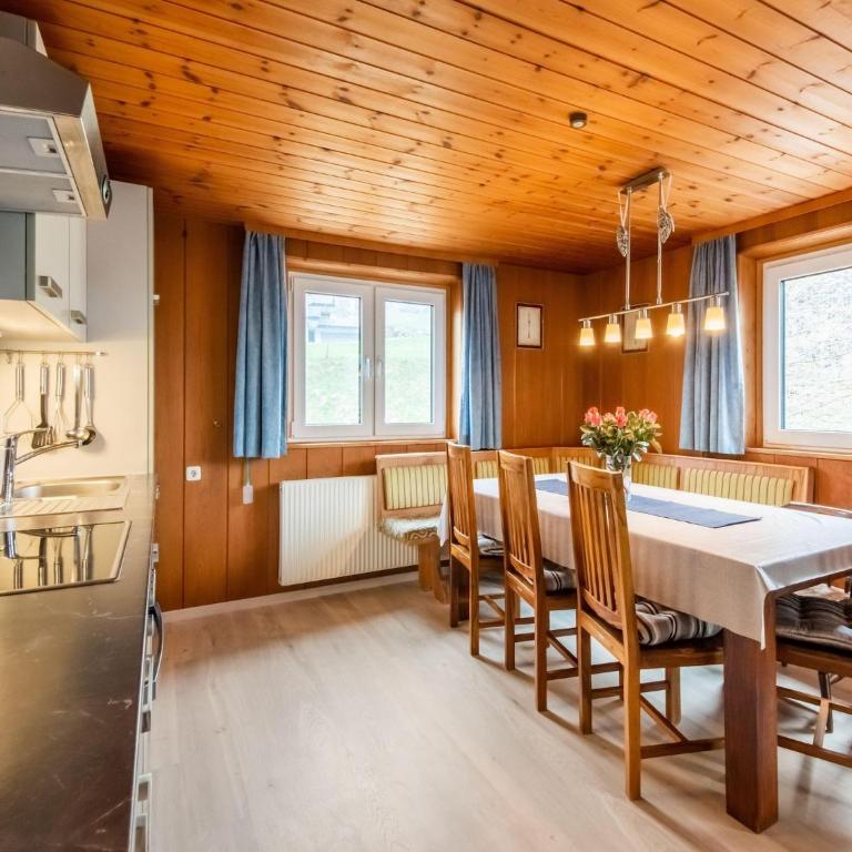 Chalet in Montafon near Ski Lifts - Ferienhaus mit 10 Schlafzimmern - 5