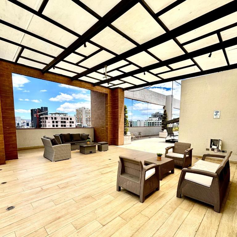 Beautiful suite with balcony - One-Bedroom Apartment - 5