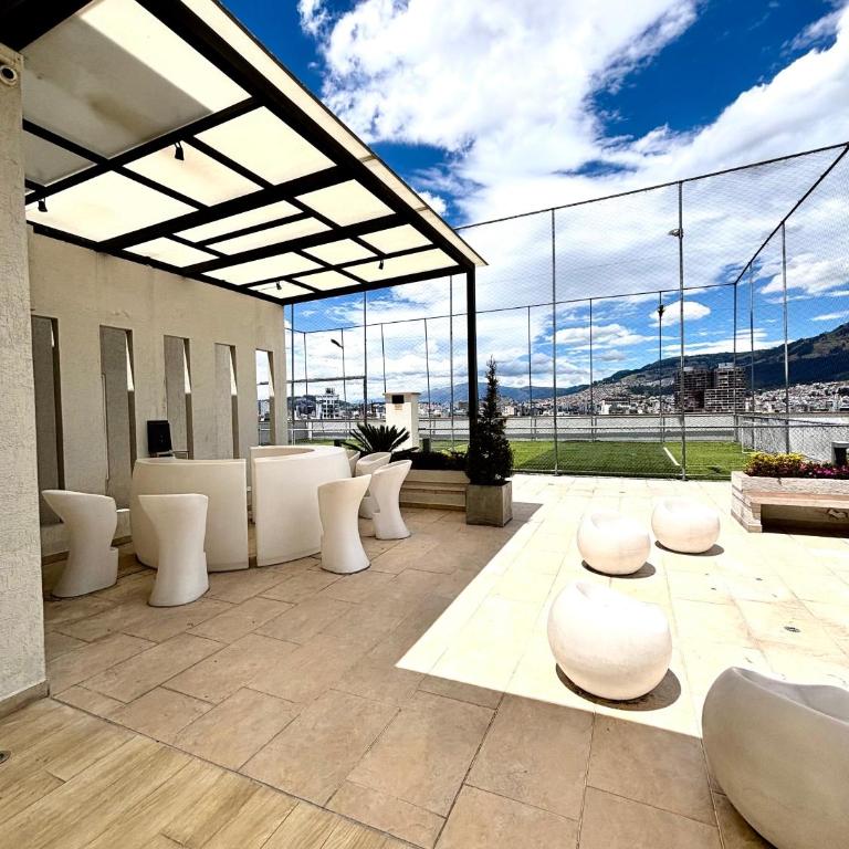 Beautiful suite with balcony - One-Bedroom Apartment - 6