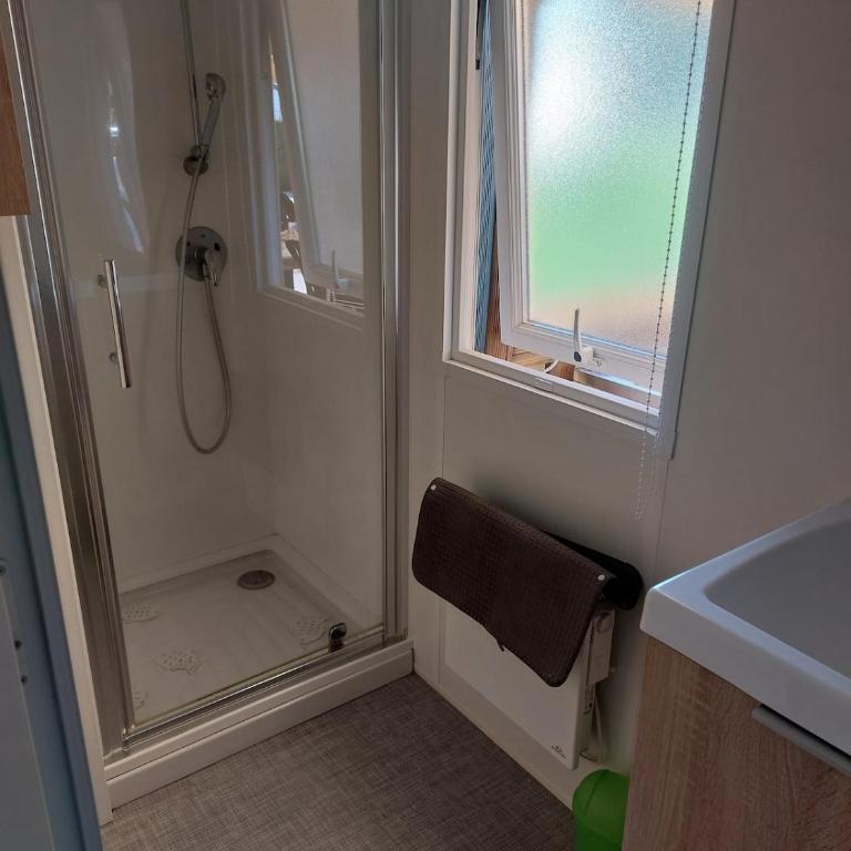Mobilhome avec accès piscine Andernos - Apartment mit 2 Schlafzimmern - 5