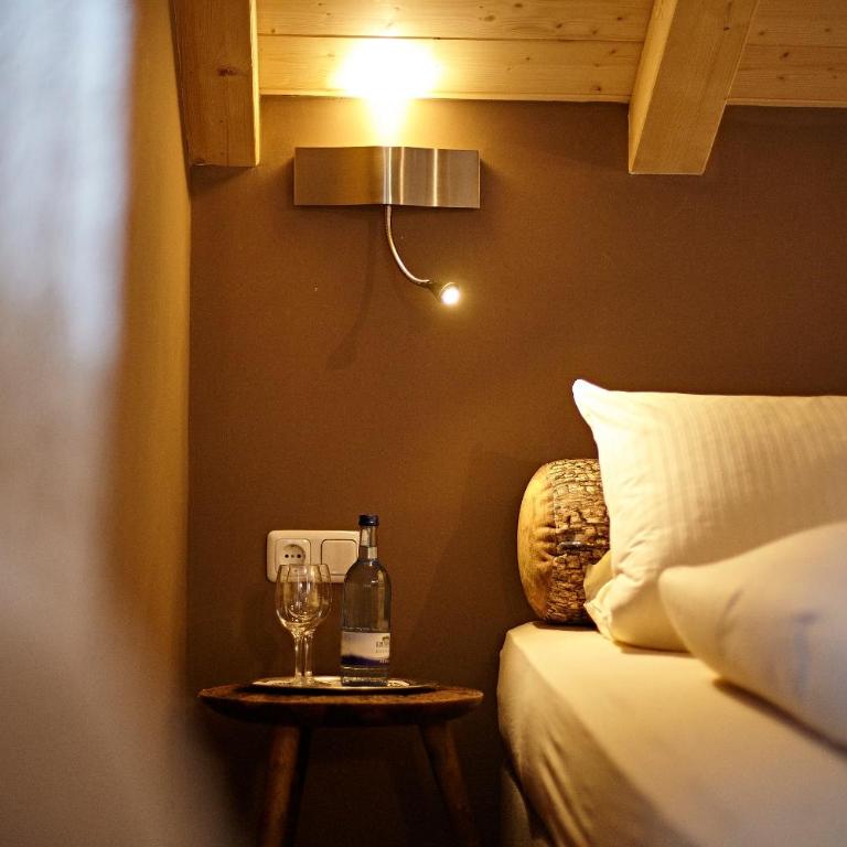 Vintage Hotel Charivari- Sommer Hörnerbahnen kostenlos mit Restaurant - Deluxe Doppelzimmer mit Balkon - 1