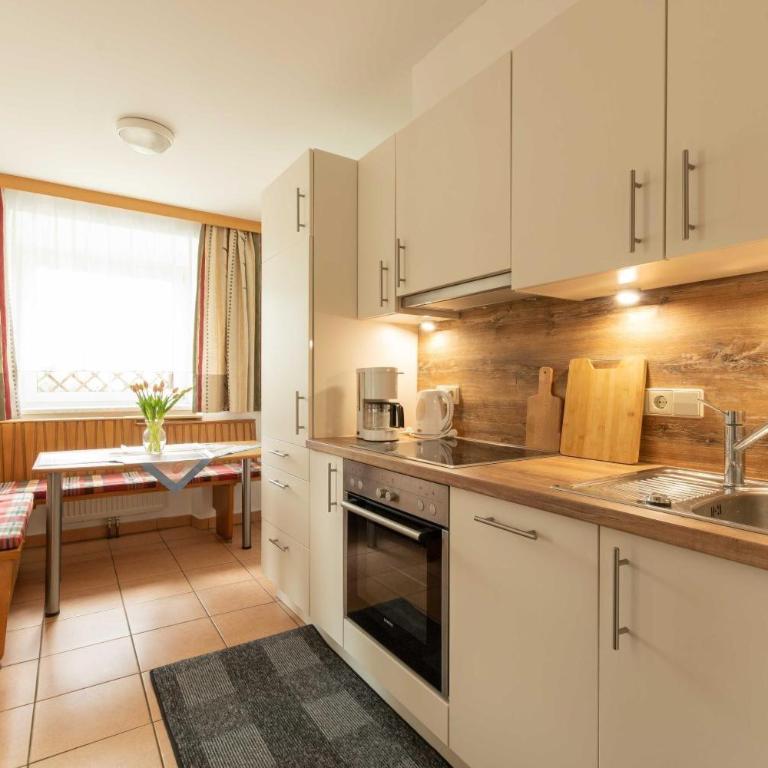 Appartment Isabelle Terra - Deluxe-Apartment mit 2 Schlafzimmern und Gartenblick - 1