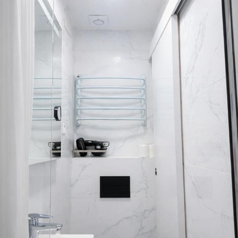 Recién Reformado! Port Forum a 2 minutos Metro a 10 minutos del Mar! 2 Hab y 1,5 Baños - Apartamento de 2 dormitorios - 28
