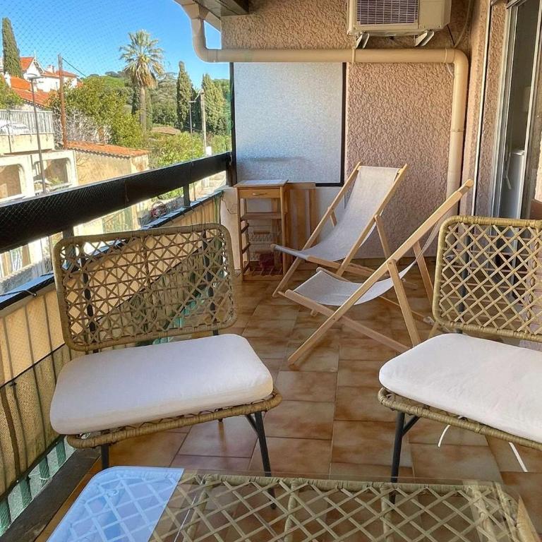 SM 340-206 SAINTE MAXIME centre-ville Appartement en mezzanine - Apartamento de 1 dormitorio con balcón - 2