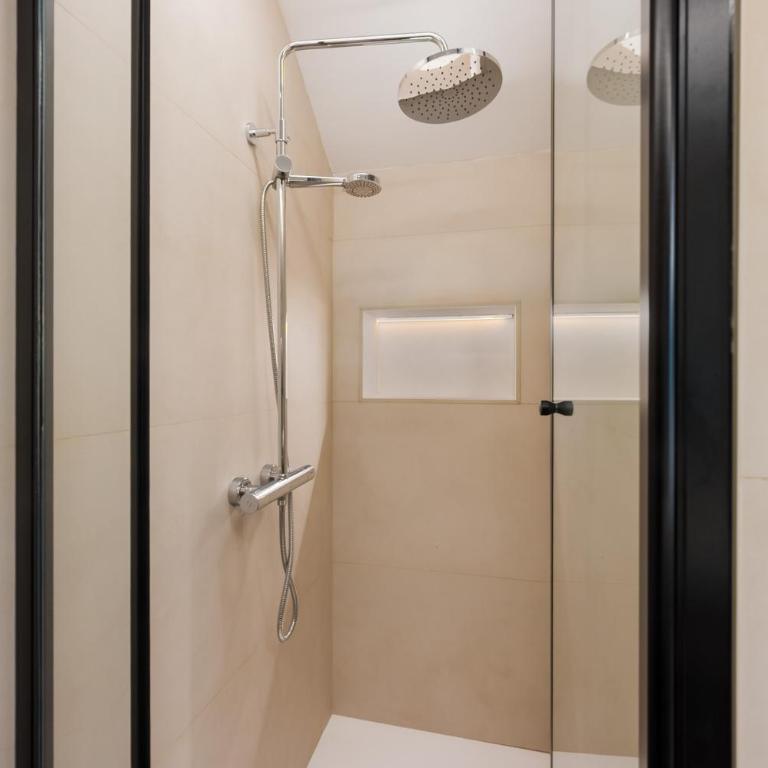 Panther Home Puerta Osario - Estudio Superior - 2