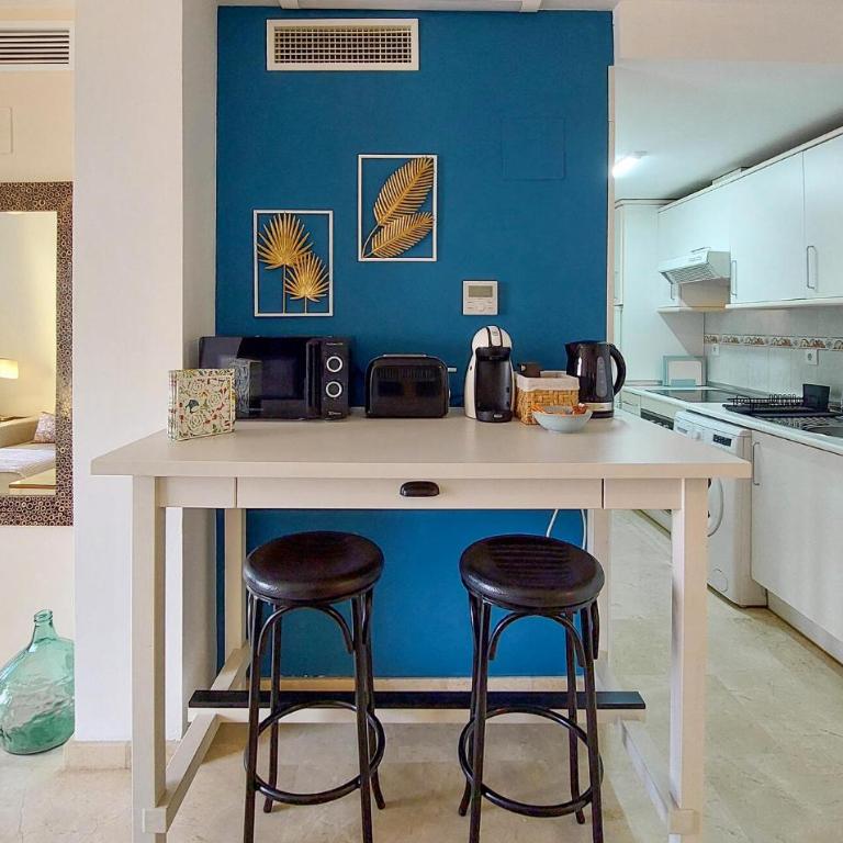 1 Bedroom Stunning Apartment In Torremolinos - Apartamento de 1 dormitorio - 5
