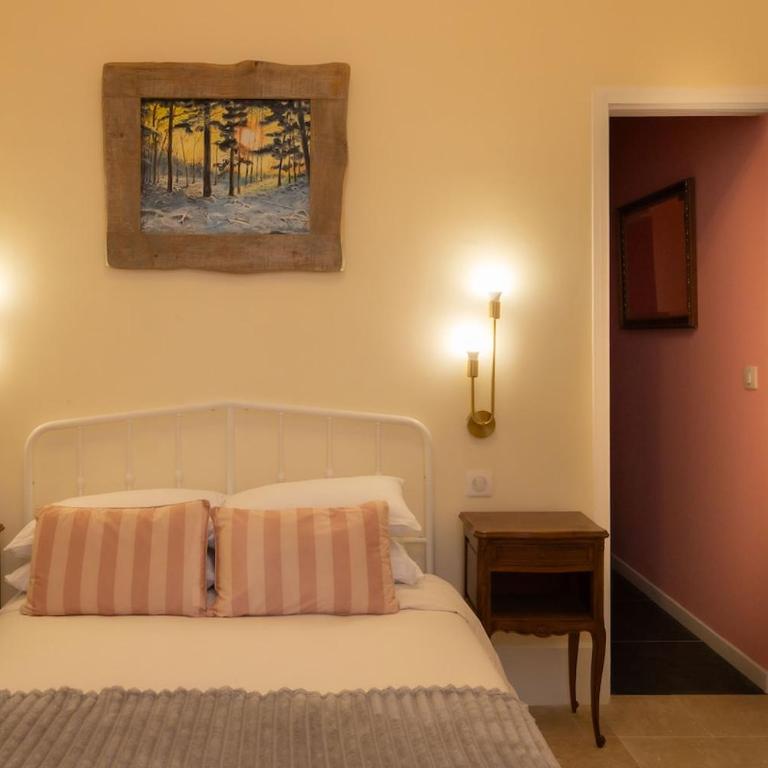 Spacious apartment in the heart of Carcassonne - Three-Bedroom Apartment - 11