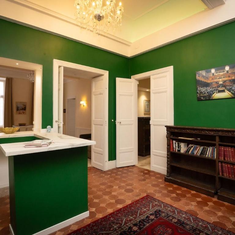 Spacious apartment in the heart of Carcassonne - Three-Bedroom Apartment - 22