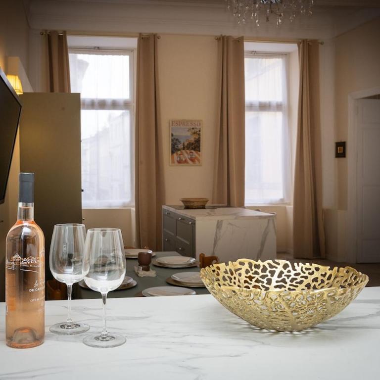 Spacious apartment in the heart of Carcassonne - Three-Bedroom Apartment - 29