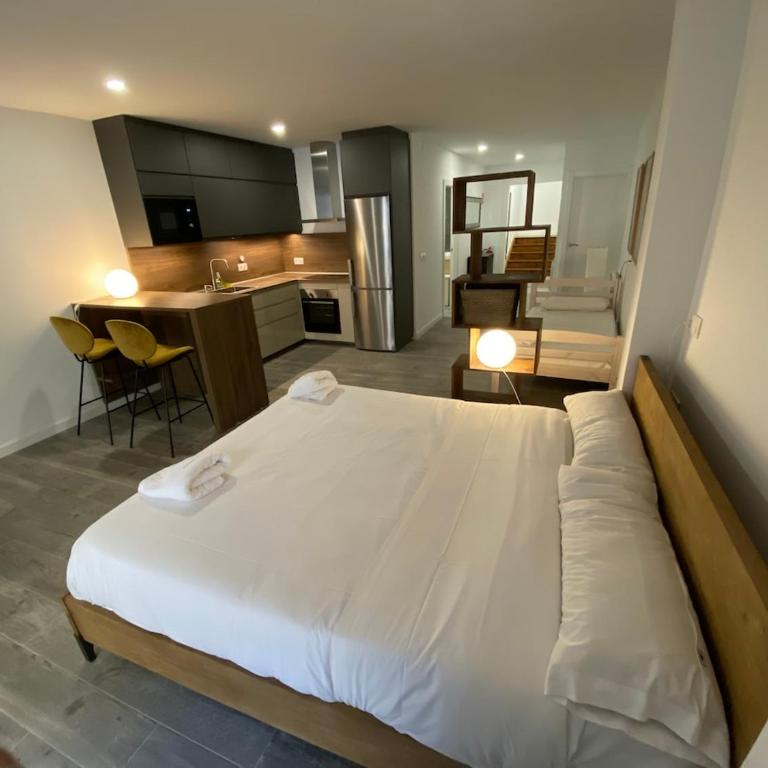 Acogedor Estudio en el corazón de la ciudad - Apartamento de 1 dormitorio - 2