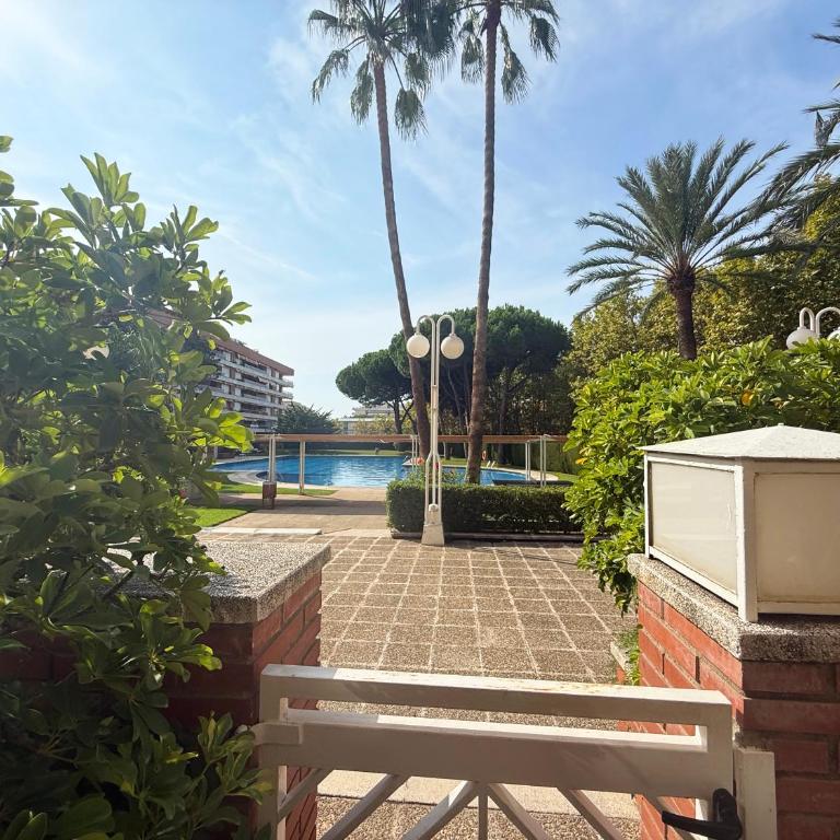 Apt terraza soleada y piscina a 2 min de la playa REFORMADO - Apartamento de 1 dormitorio - 45