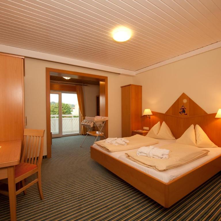 Baby- und Kinderhotel Sonnelino - Vierbettzimmer - 1