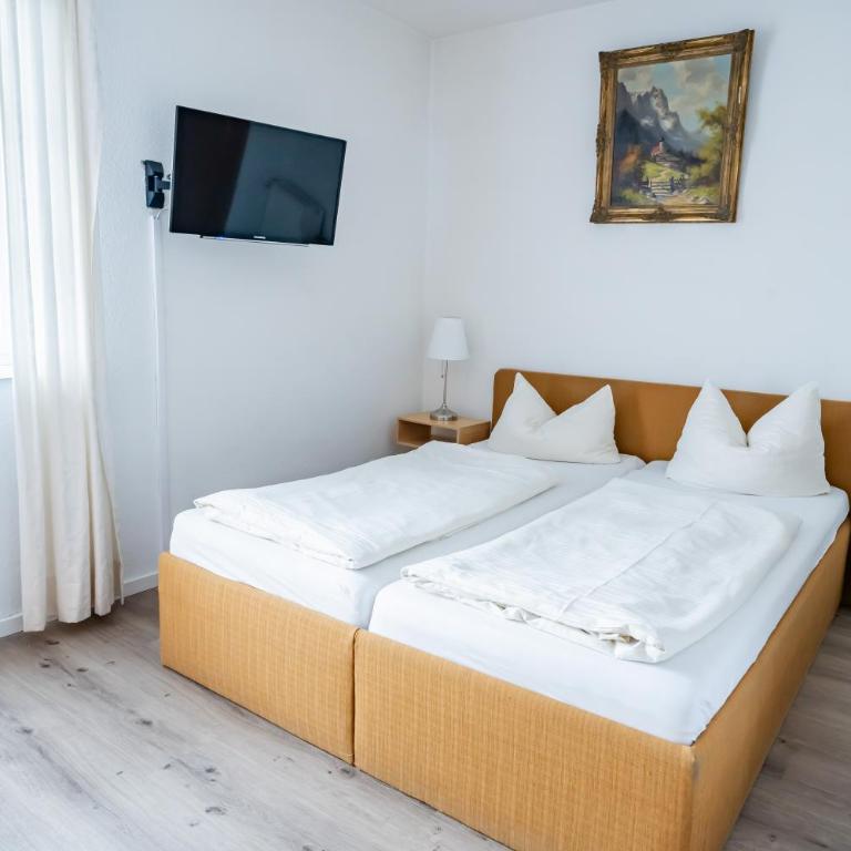 Gästehaus Alpenkranz - Doppelzimmer mit Balkon - 7