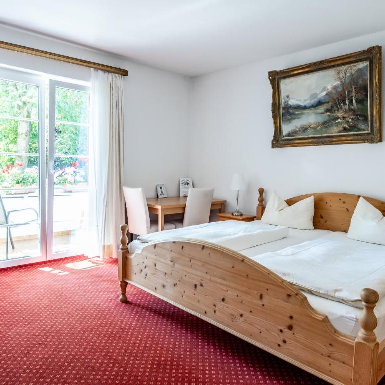 Gästehaus Alpenkranz - Doppelzimmer mit Balkon - 12