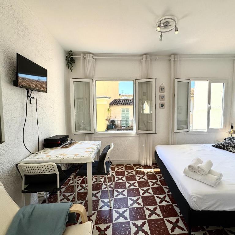 VIEUX NICE VISTA AP4503 by Riviera Holiday Homes - Studio - 5