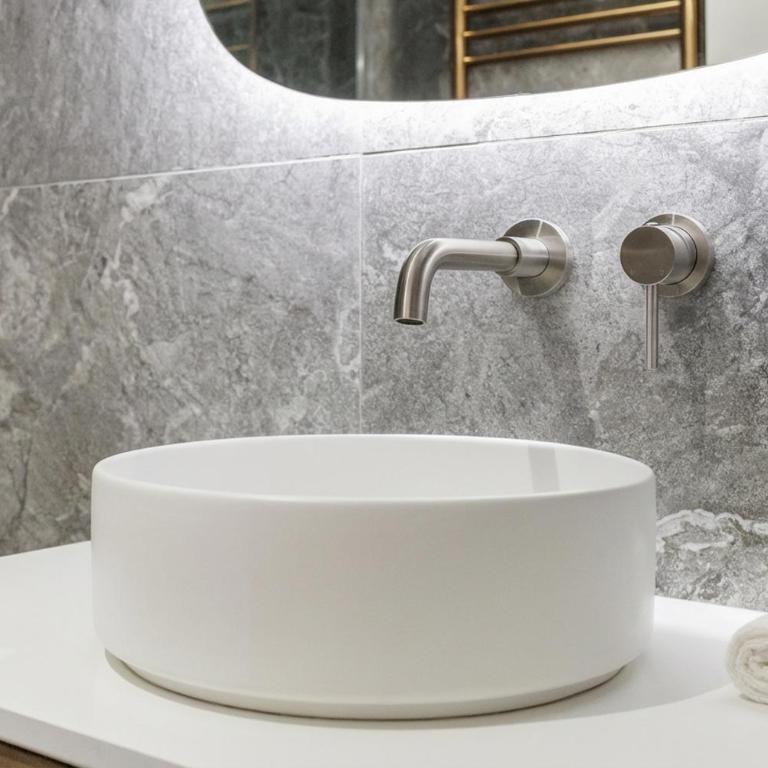 PoeticStay - Montorgueil - Three-Bedroom Apartment - 22