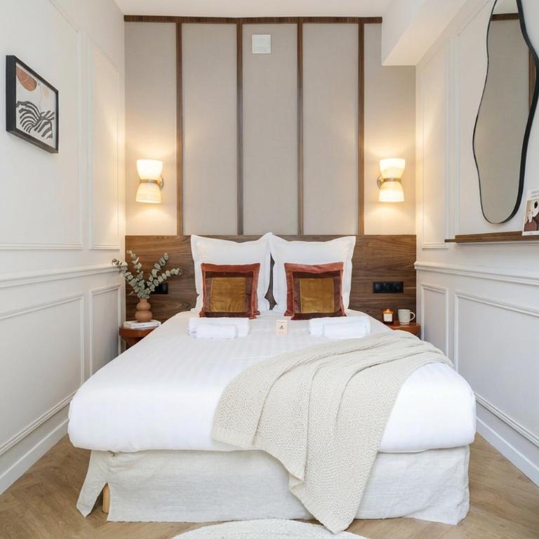 PoeticStay - Montorgueil - Three-Bedroom Apartment - 6