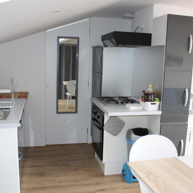 Le Clos Beaufleury - Studio avec Terrasse - 12