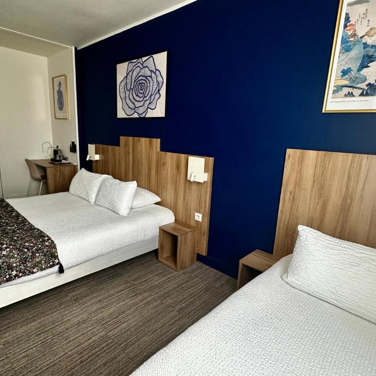 Logis Hôtel Maison Voltaire - Chambre Triple - 3